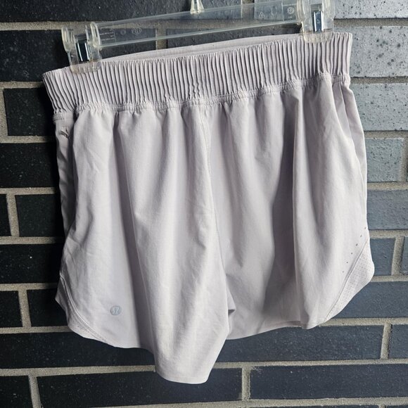 Lululemon Women's Light Grey Hotty Hot High-Rise Lined Short 4" Length, Size 6 - Picture 6 of 16